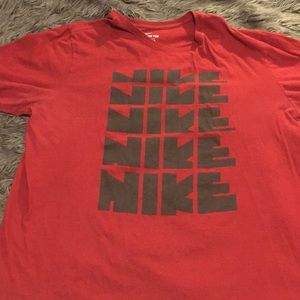 Maroon Nike tee